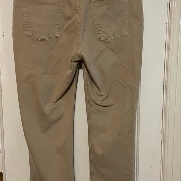 L.L.Bean 1912 classic fit khaki men’s jeans 40X29 - Picture 6 of 7